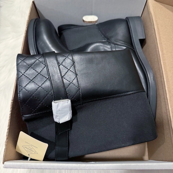 St. John's Bay Womens Black Winterwood Block Heel Riding Boots - Picture 2 of 8